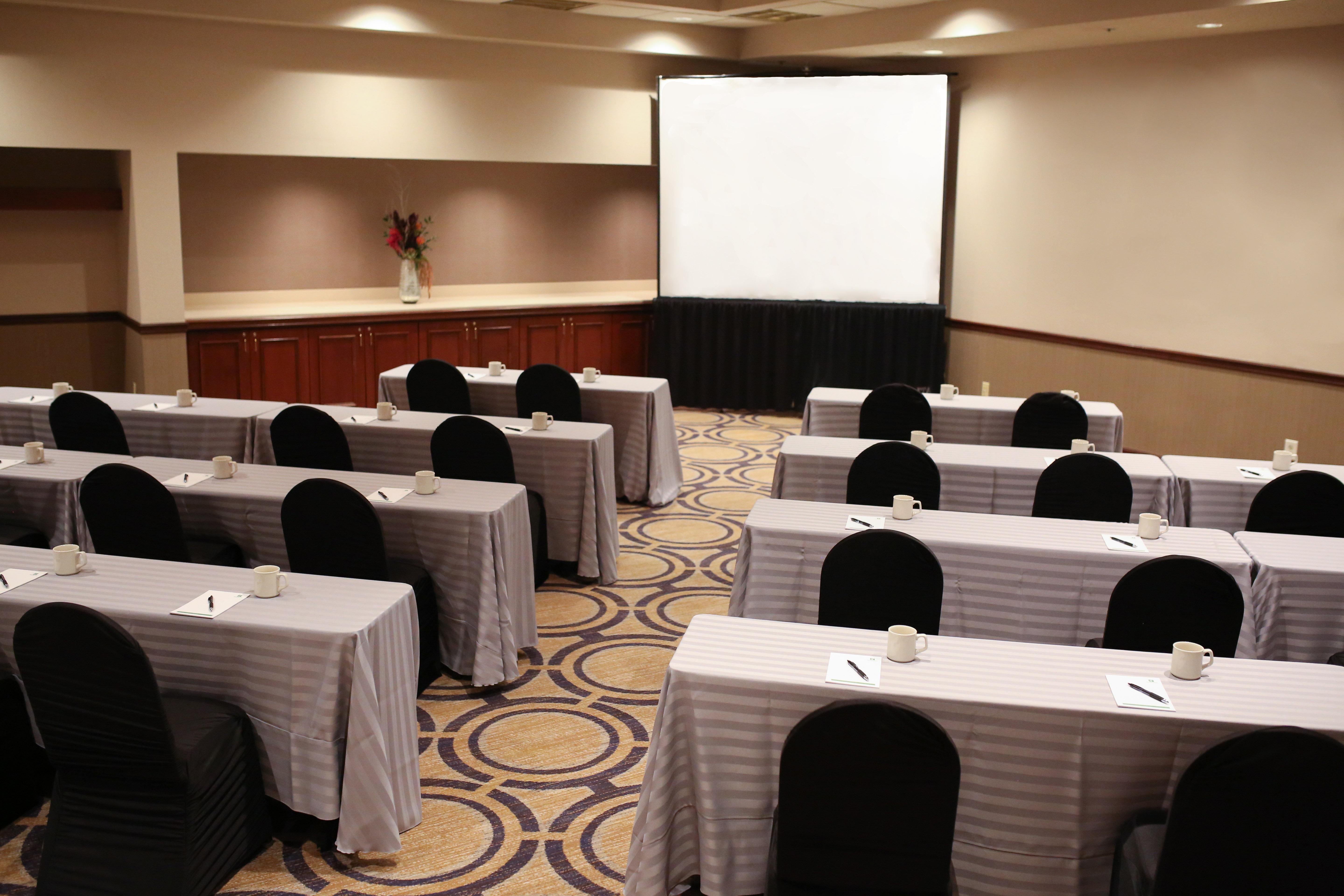 Holiday Inn Dayton/Fairborn I-675 By Ihg Екстериор снимка