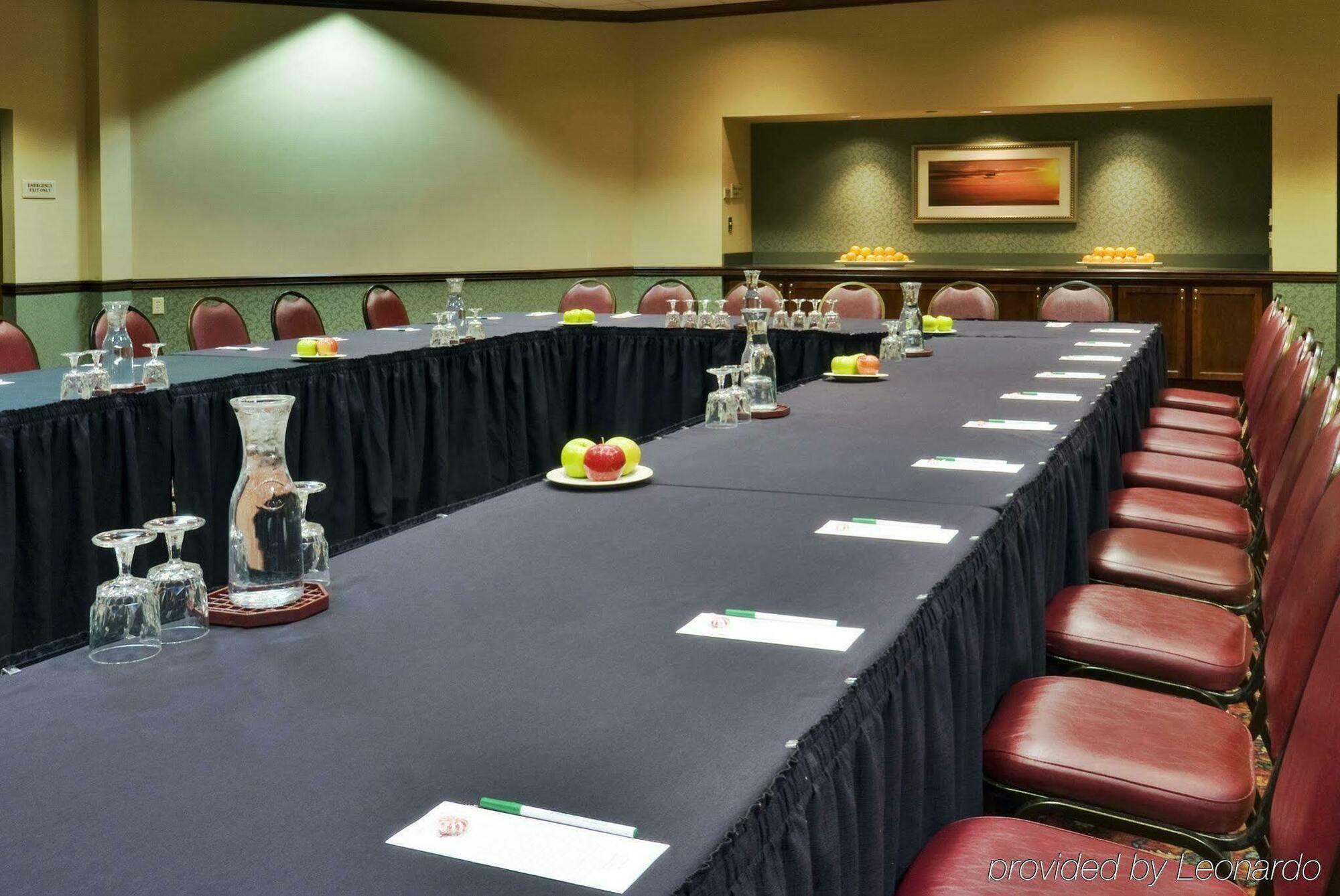 Holiday Inn Dayton/Fairborn I-675 By Ihg Екстериор снимка